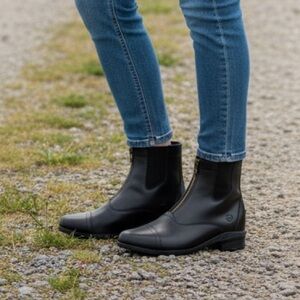 NIB Ariat Women's Scout Zip Black Paddock Boots Size 8.5